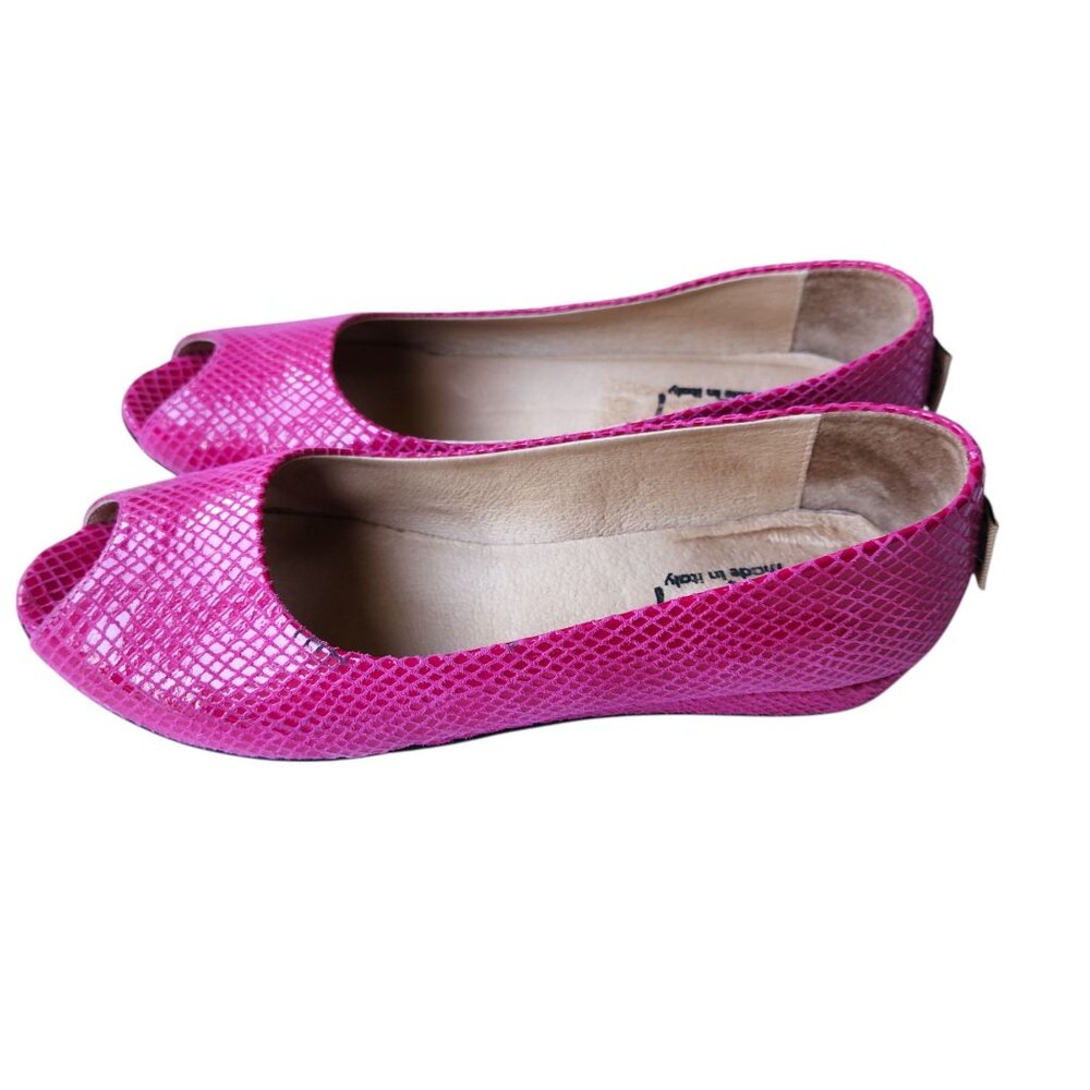 French Sole NY Hot Pink Eel Skin Peep Toe Flat Italy Women's Size 7 1/2 - Picture 2 of 7